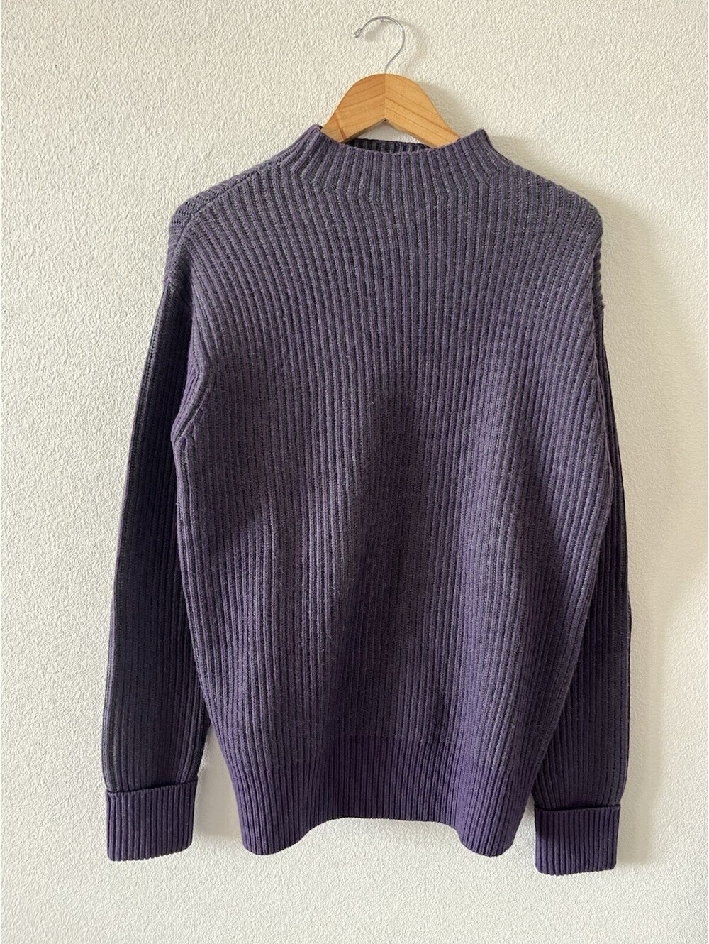 Hugo Boss Extrafine Lambswool Purple Ribbed Knit Sweater⁠  L